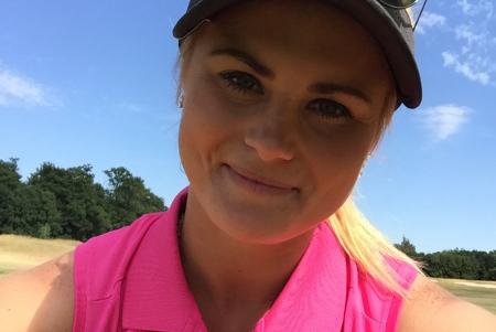 Carly Booth shows us how to hit the perfect lob shot