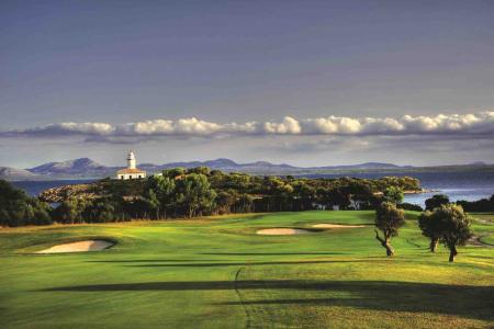 Club De Golf Alcanada makes it eight in a row